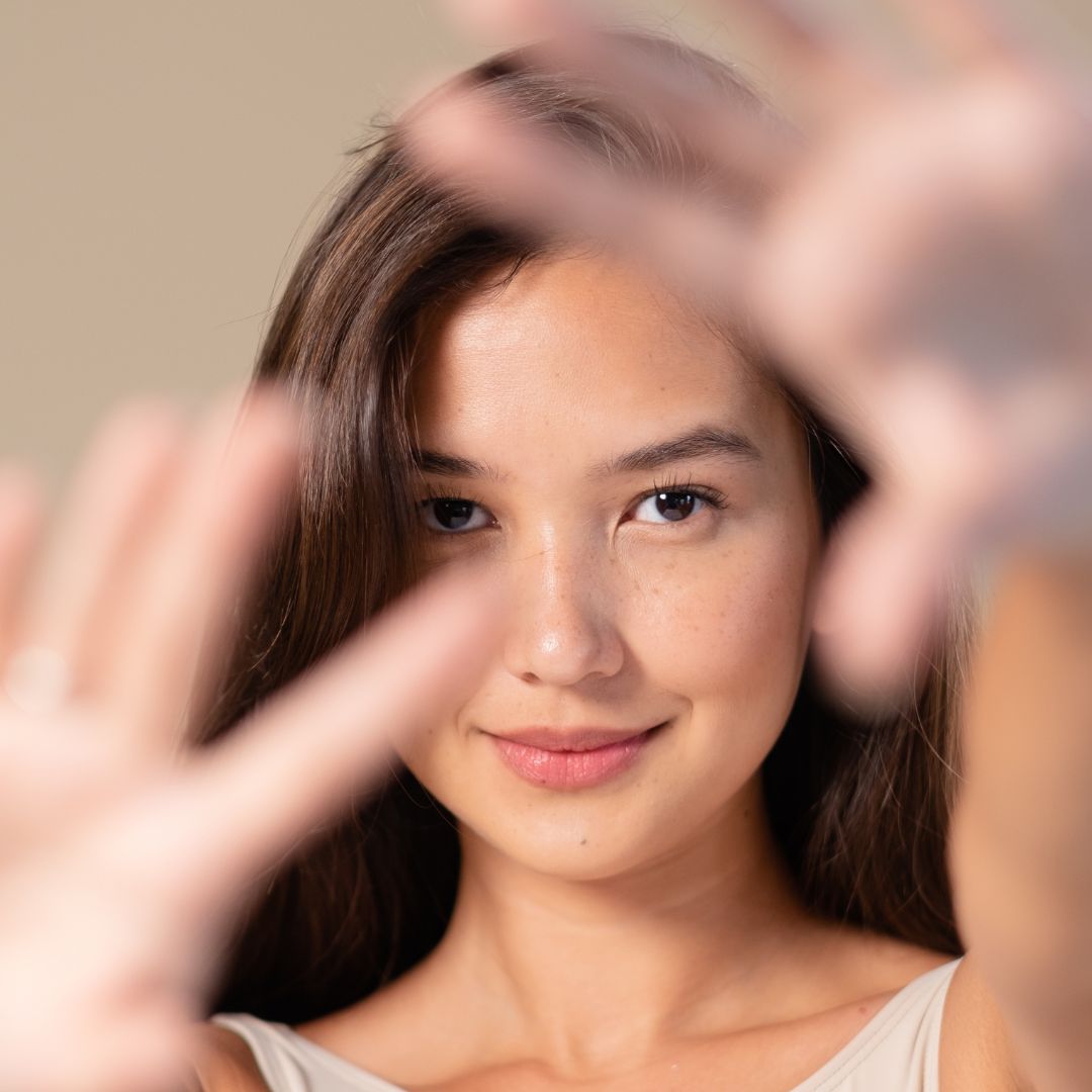 Embracing Old-School Beauty Trends Making a Comeback in 2025
